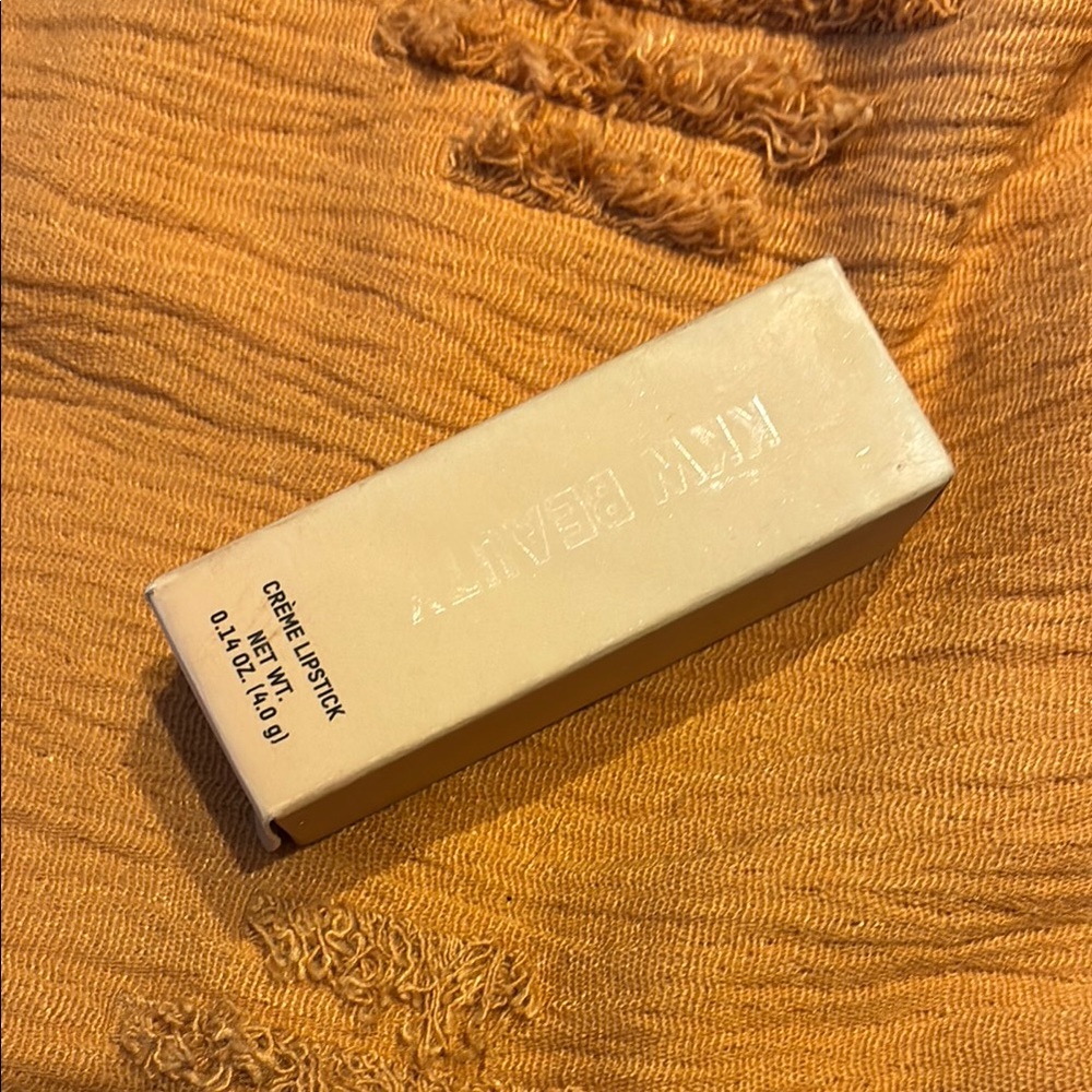 KKW Beauty Crème Lipstick NUDE 2